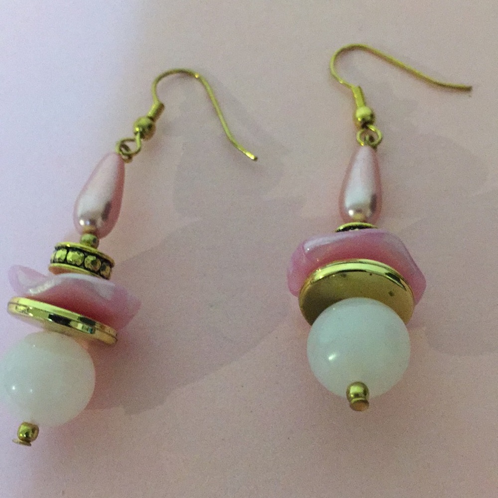 Beautiful pink earrings jewelry, 2”